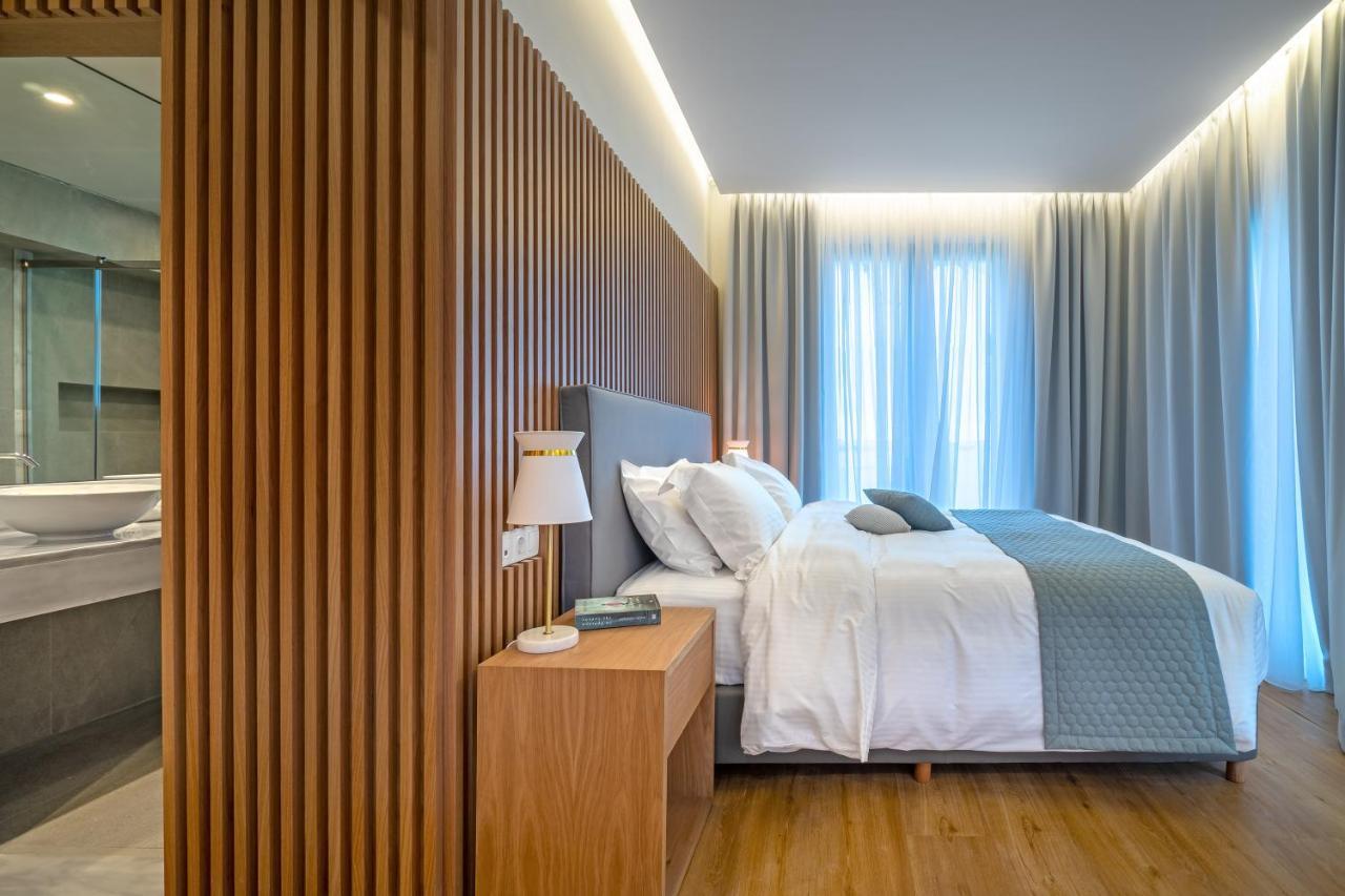 Deluxe Suite with Spa Bath