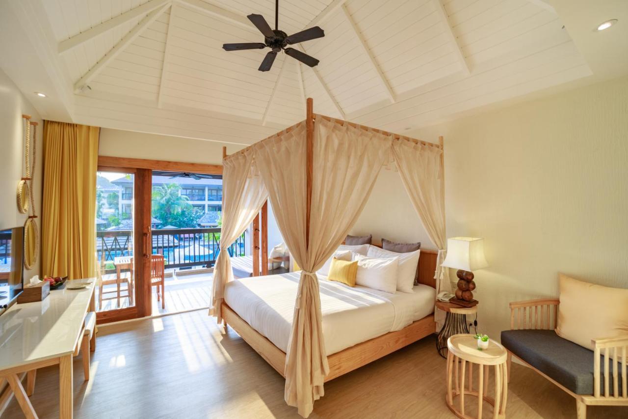 Tropical Canopy Room,1713168706:JPEG