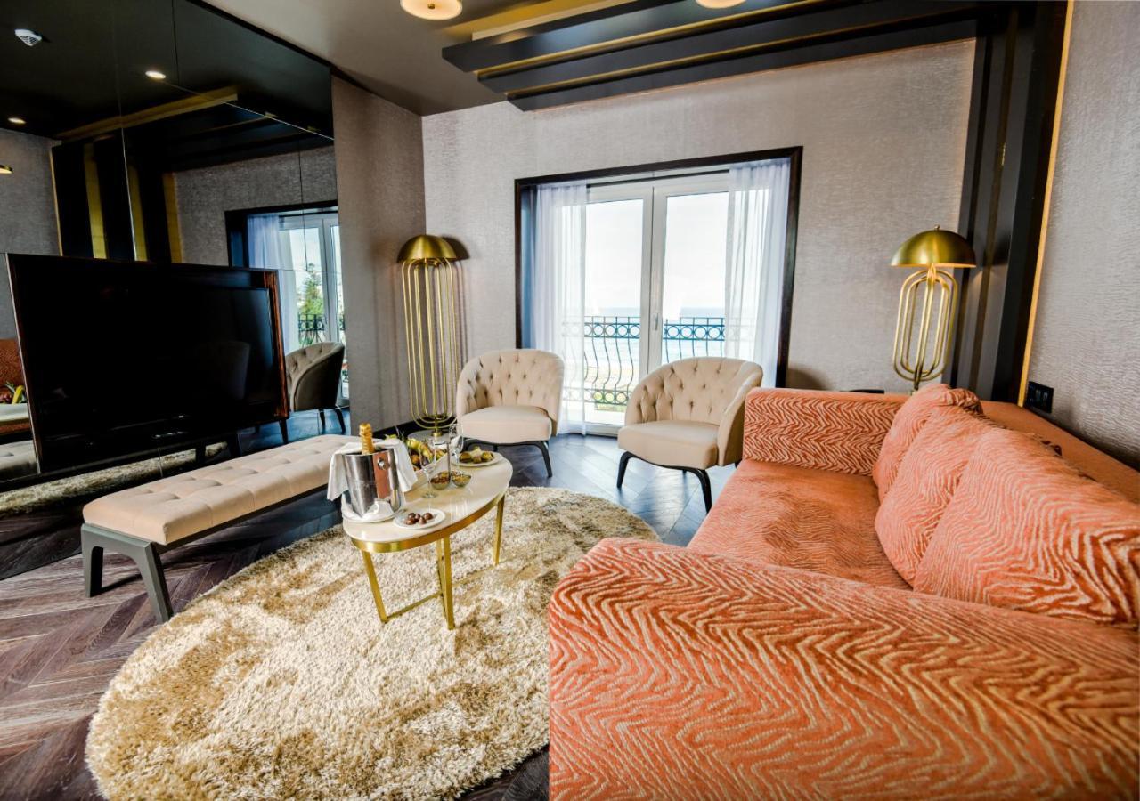 Deluxe Suite Sea View