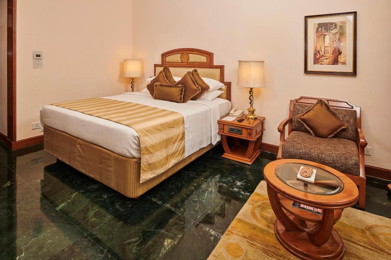 Executive Suite Pool View on F&B SPA till 30th Sep 2026 1-way Airport transfer