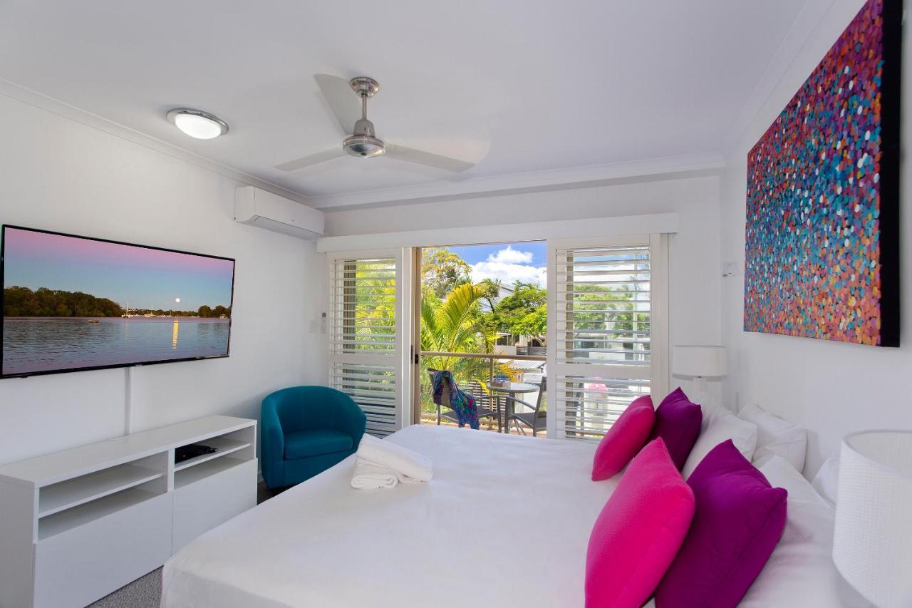 Two-Bedroom Palm View Apartment