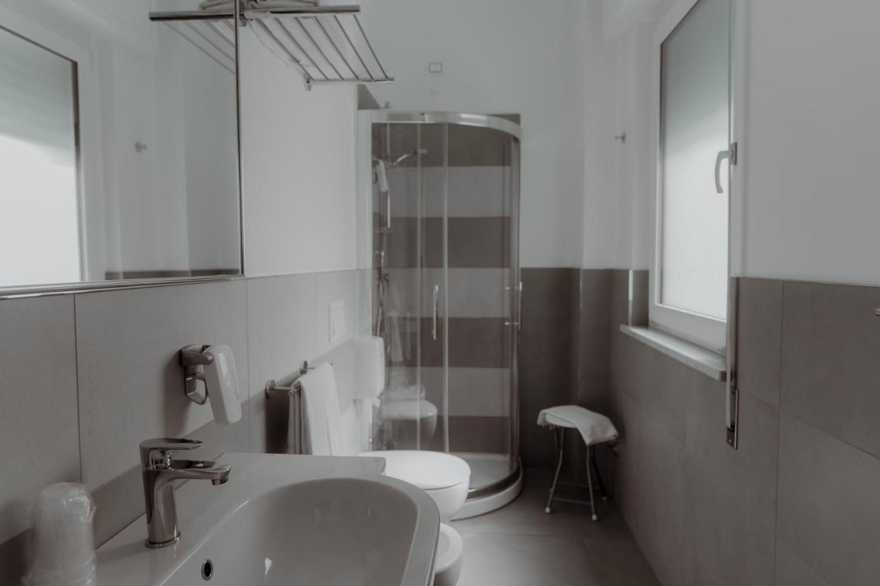 Deluxe Suite,775113496:JPEG