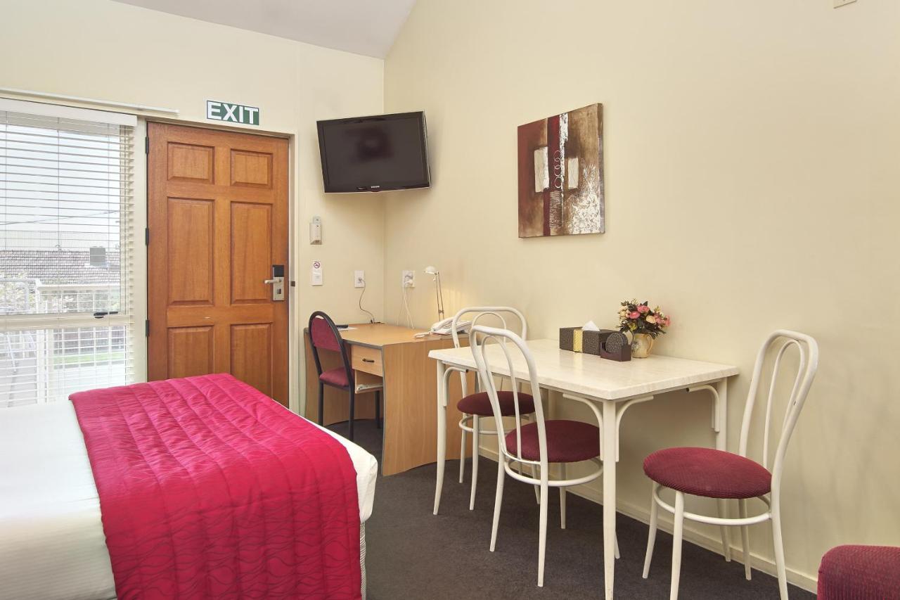 One Bedroom Family Apartment