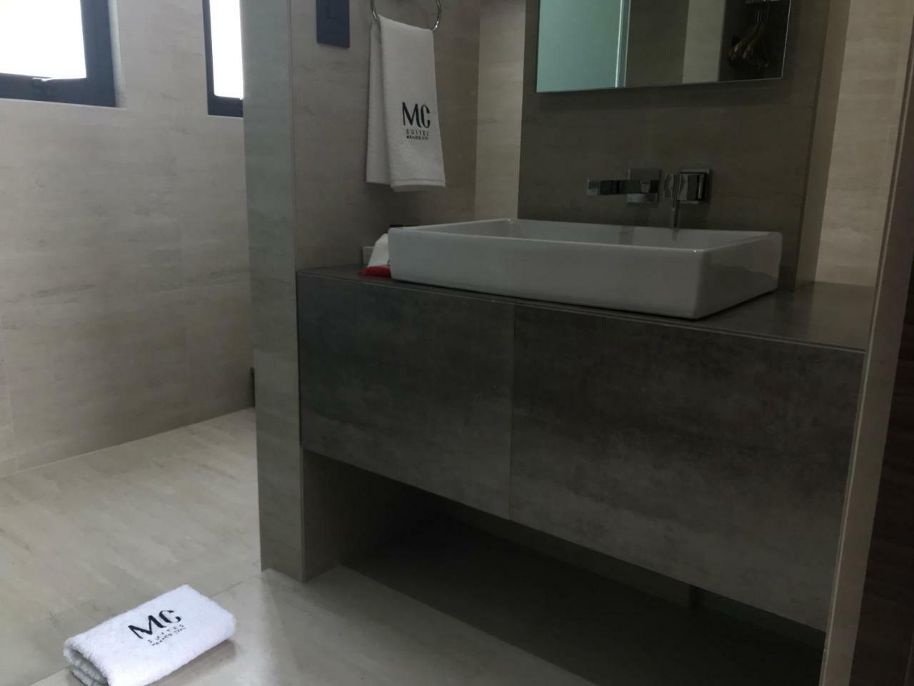 Standard Double Suite