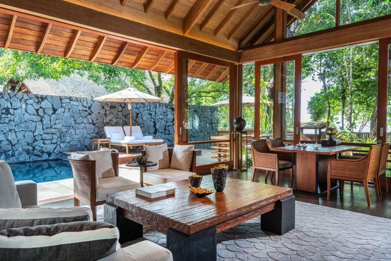 One-Bedroom Beach Villa Private Pool