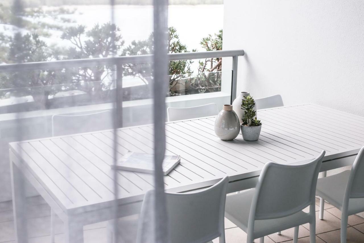 Premium Two bedroom Beachfront Apartment