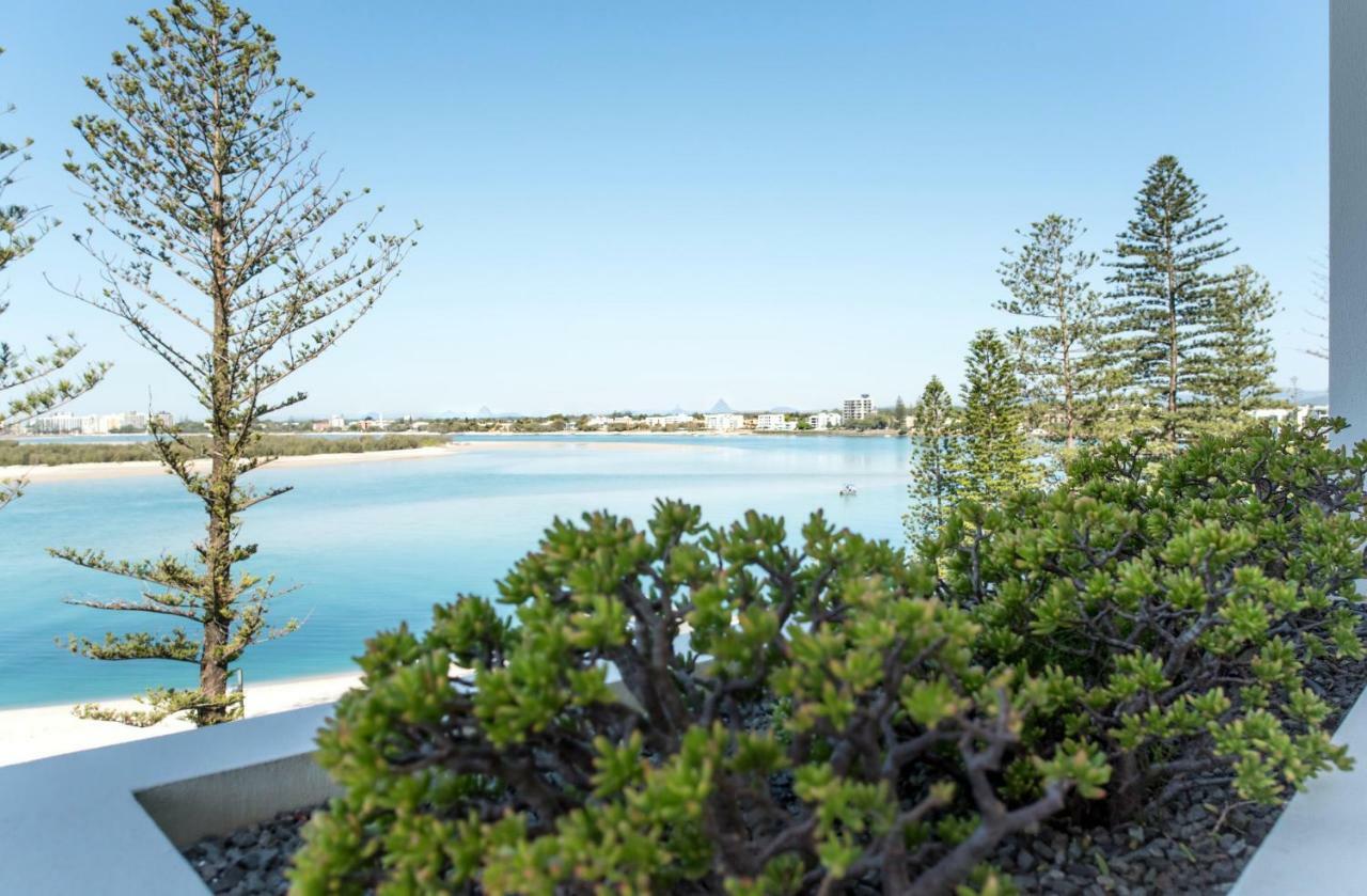 Premium Two bedroom Beachfront Apartment