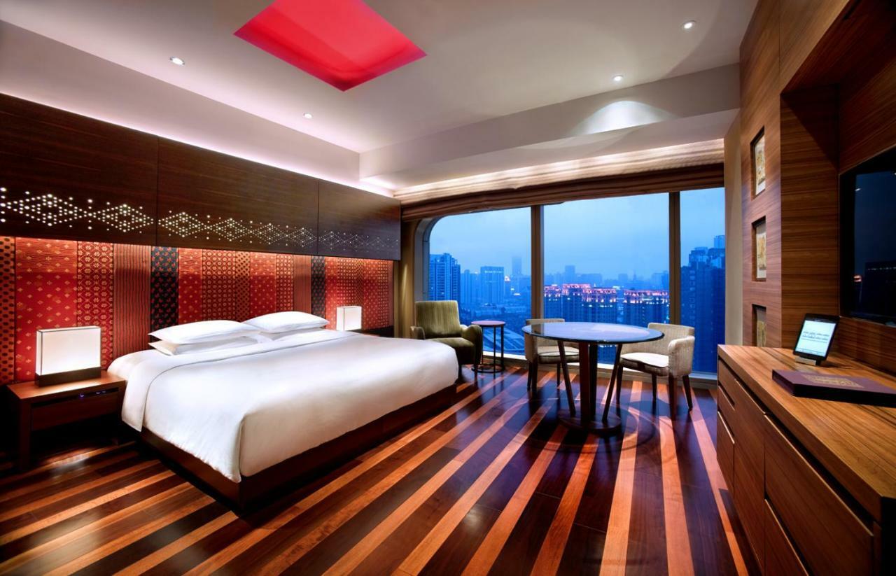 King Room with View,1633691210:JPEG