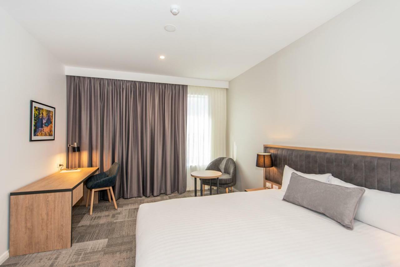 Superior Queen Room Disability Access