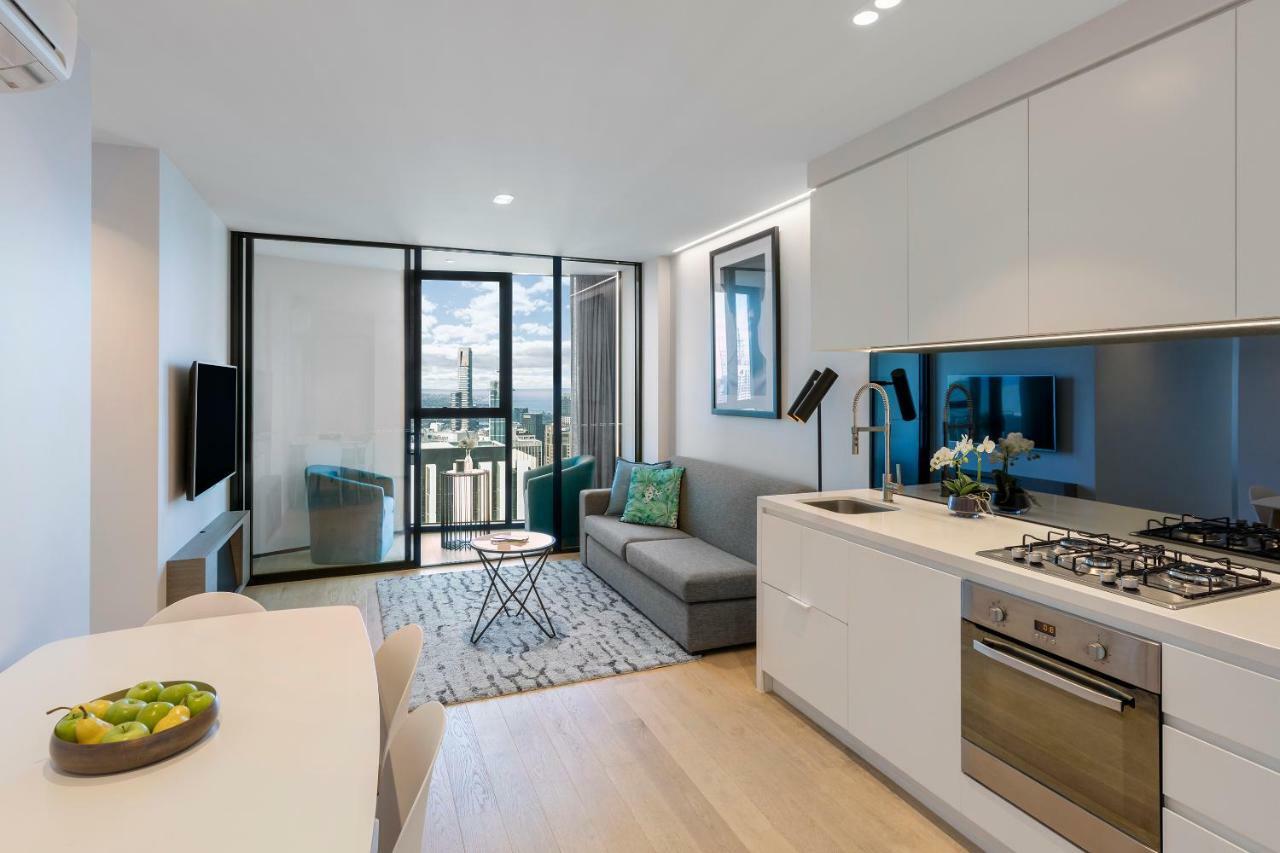 Two-Bedroom Sky Apartment,805728945:JPEG