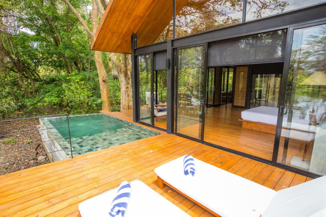 Kumbuk Water Chalet Plunge Pool on food