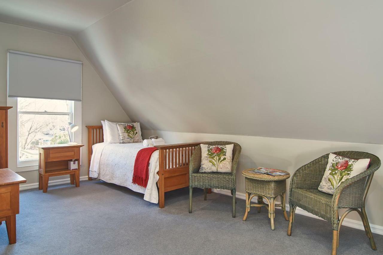 Superior Twin Room King Single Bed 5