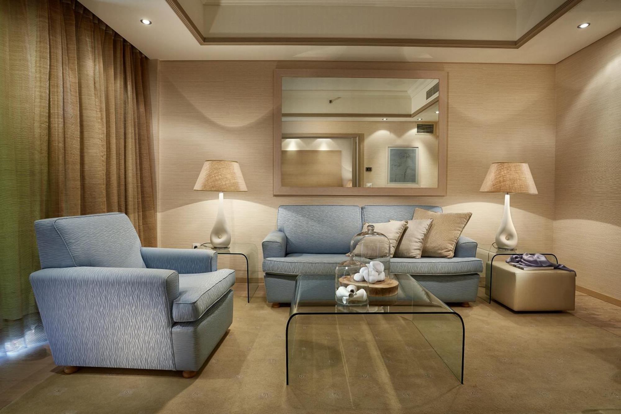 Executive Park Suite
