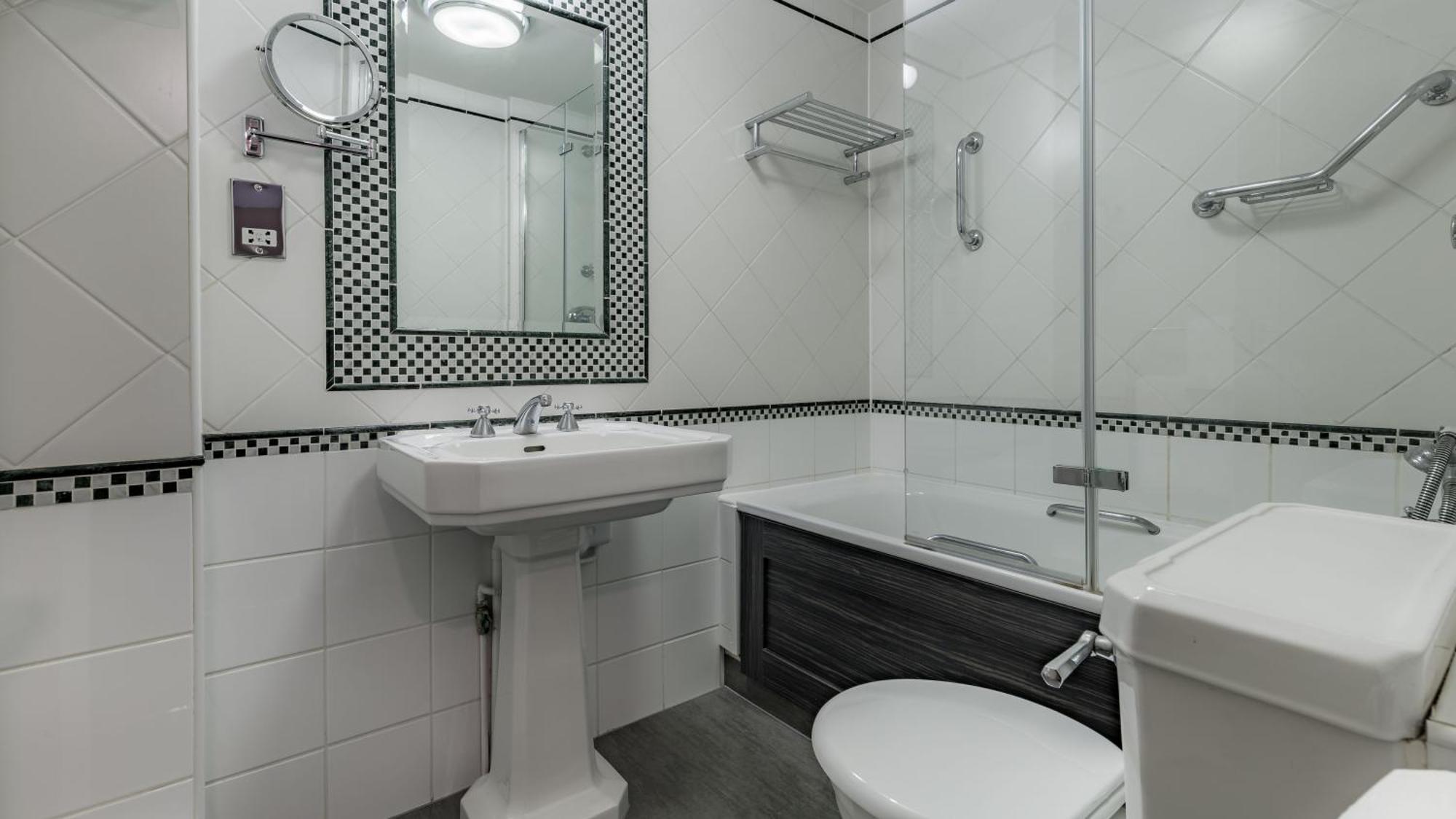 Deluxe Double or Twin Room with Ocean View