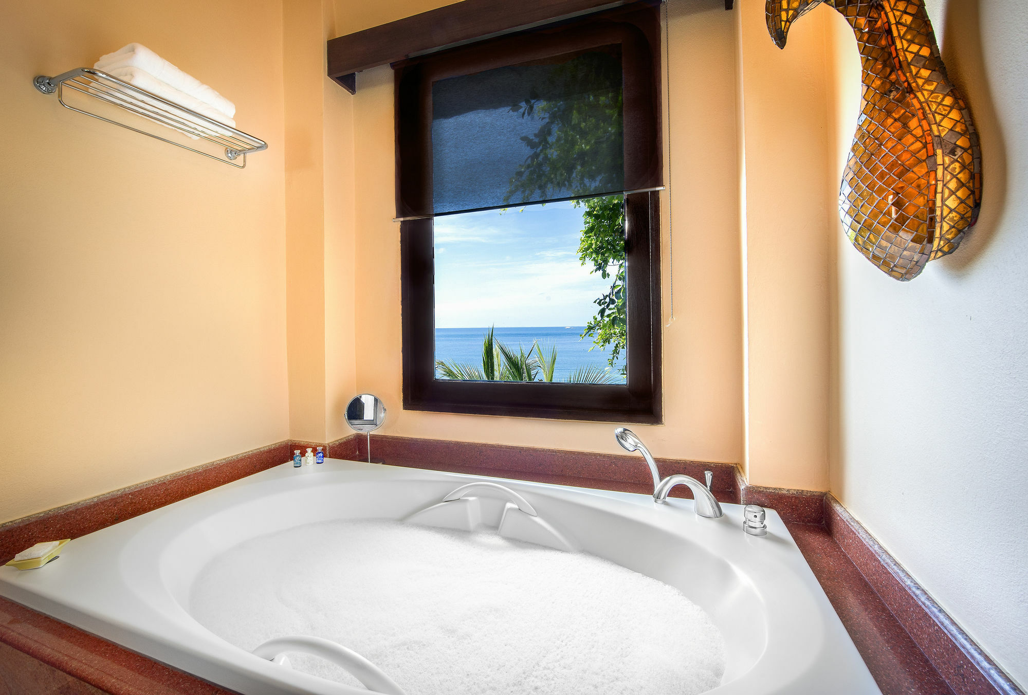 Deluxe Suite Pavilion Sea View