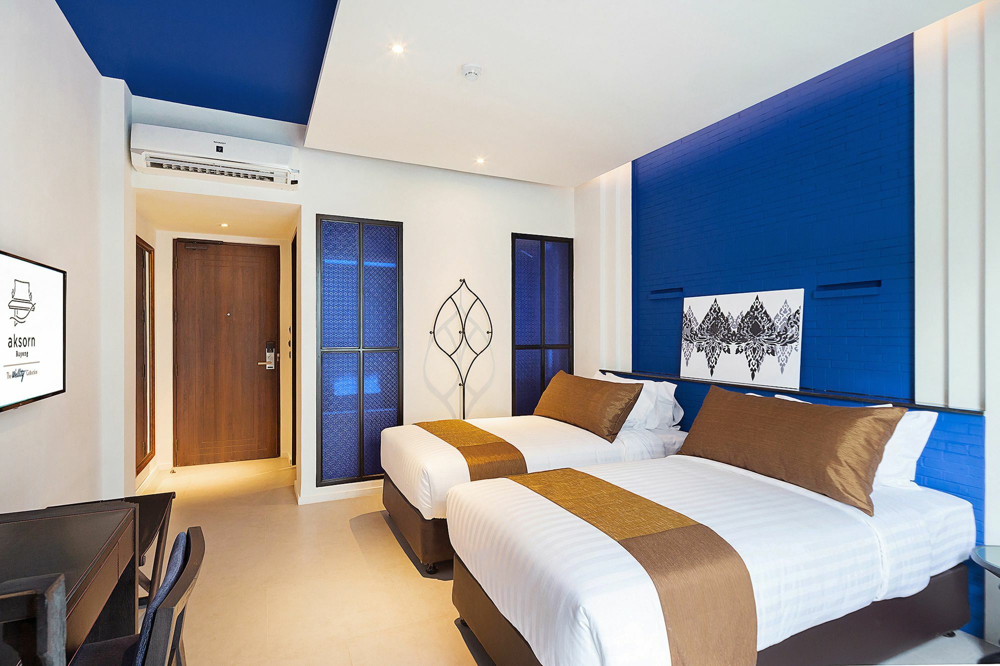 Deluxe Double or Twin Room