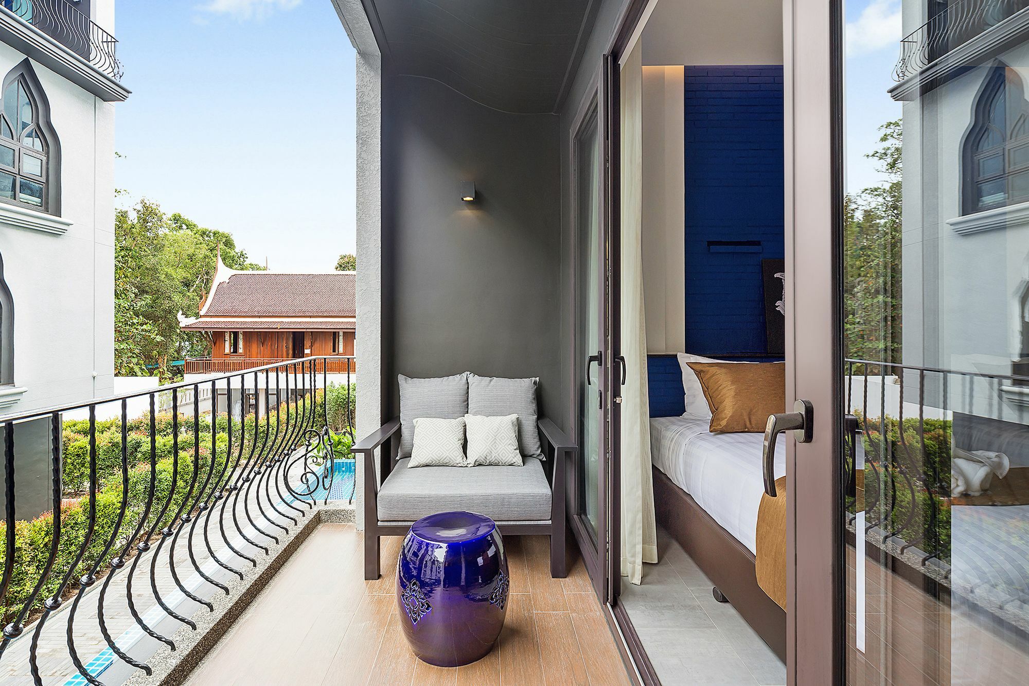 Deluxe Twin Room Balcony
