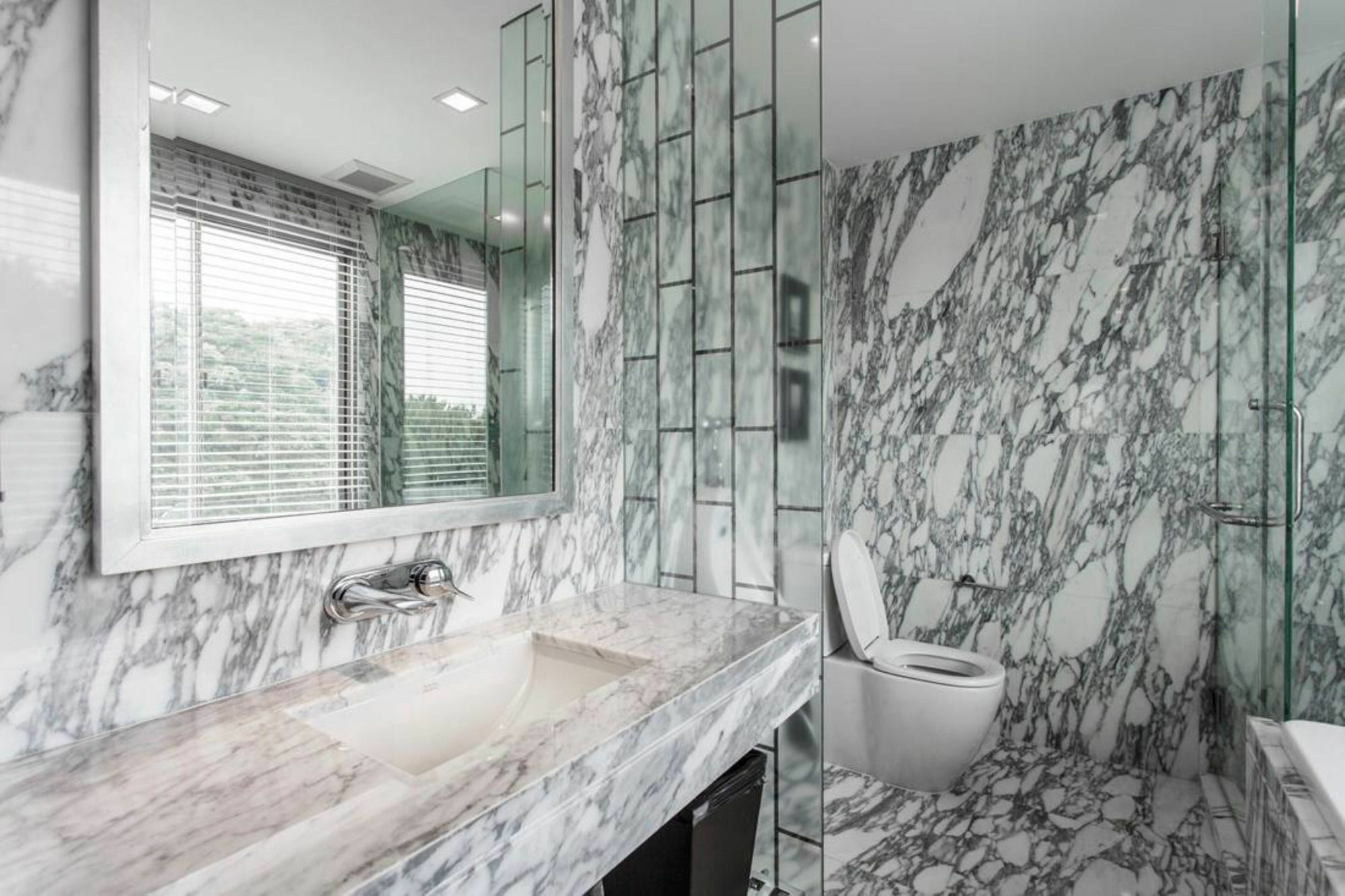 Two Bedroom 2 Bathroom Vorra Kamol Suite