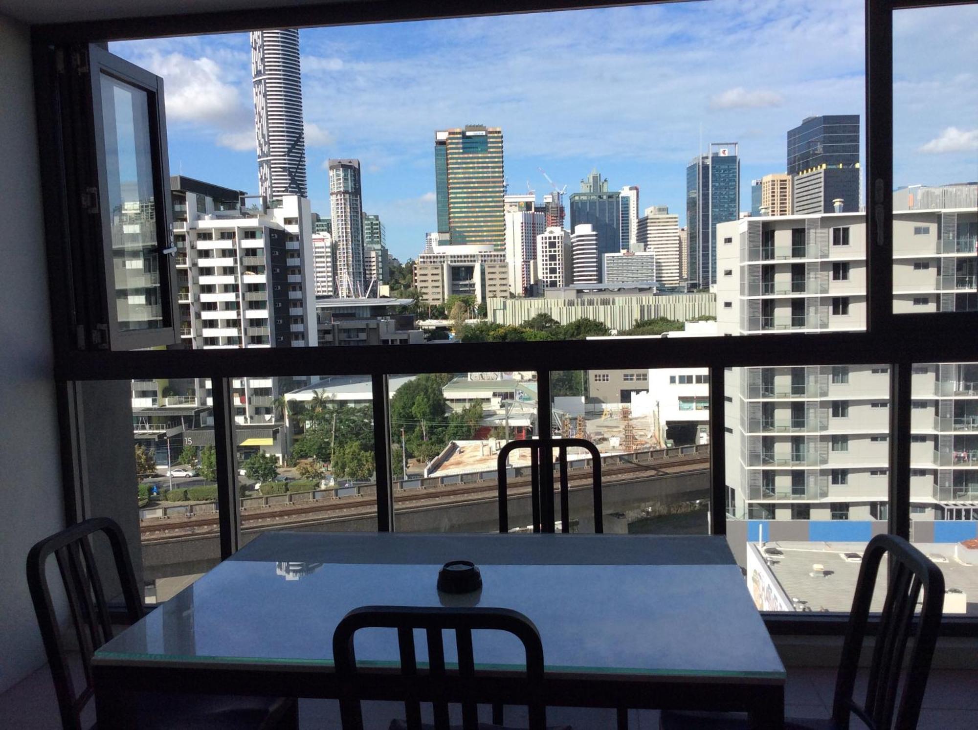 One-Bedroom Apartment City View