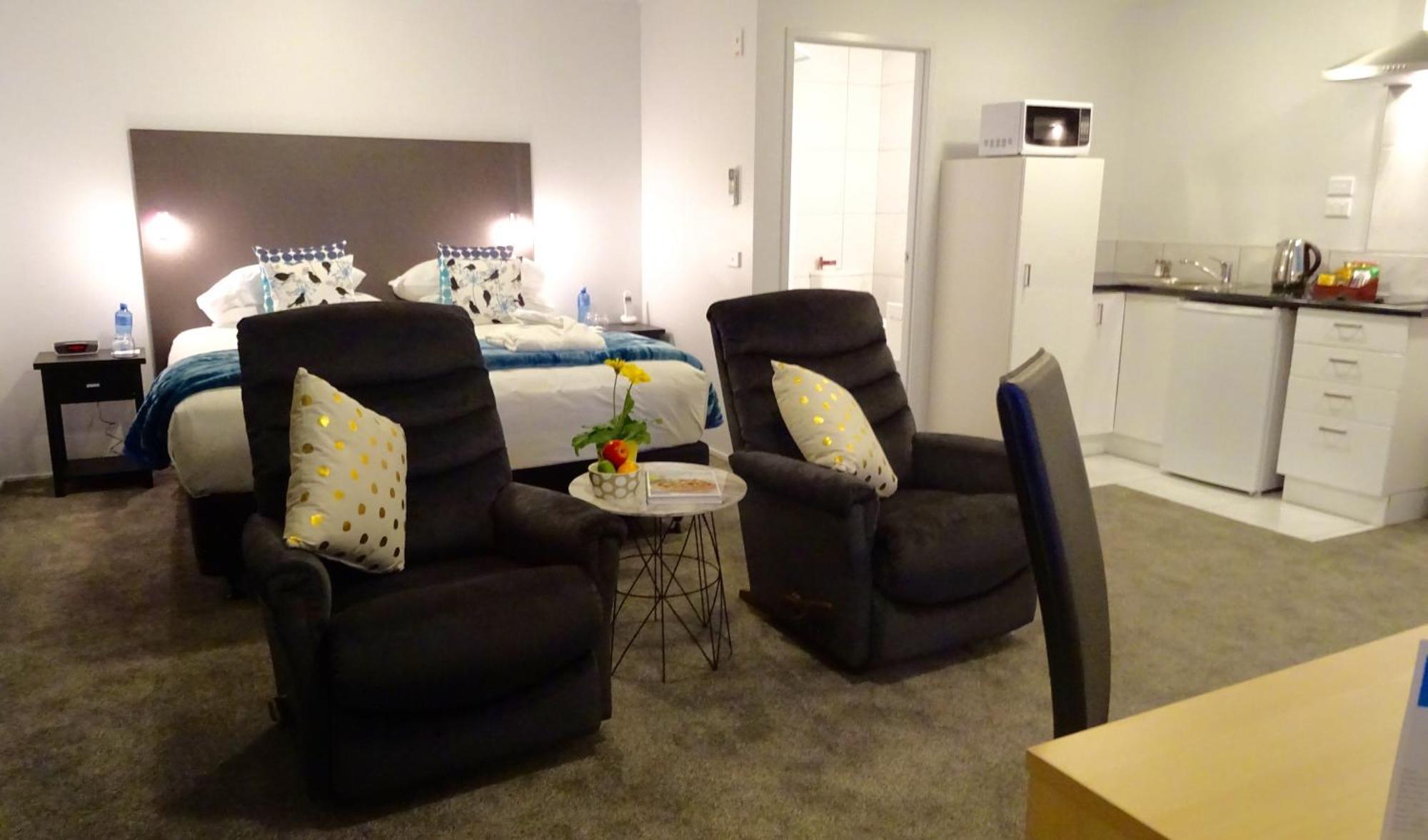 Deluxe Suite,1221901594:JPEG