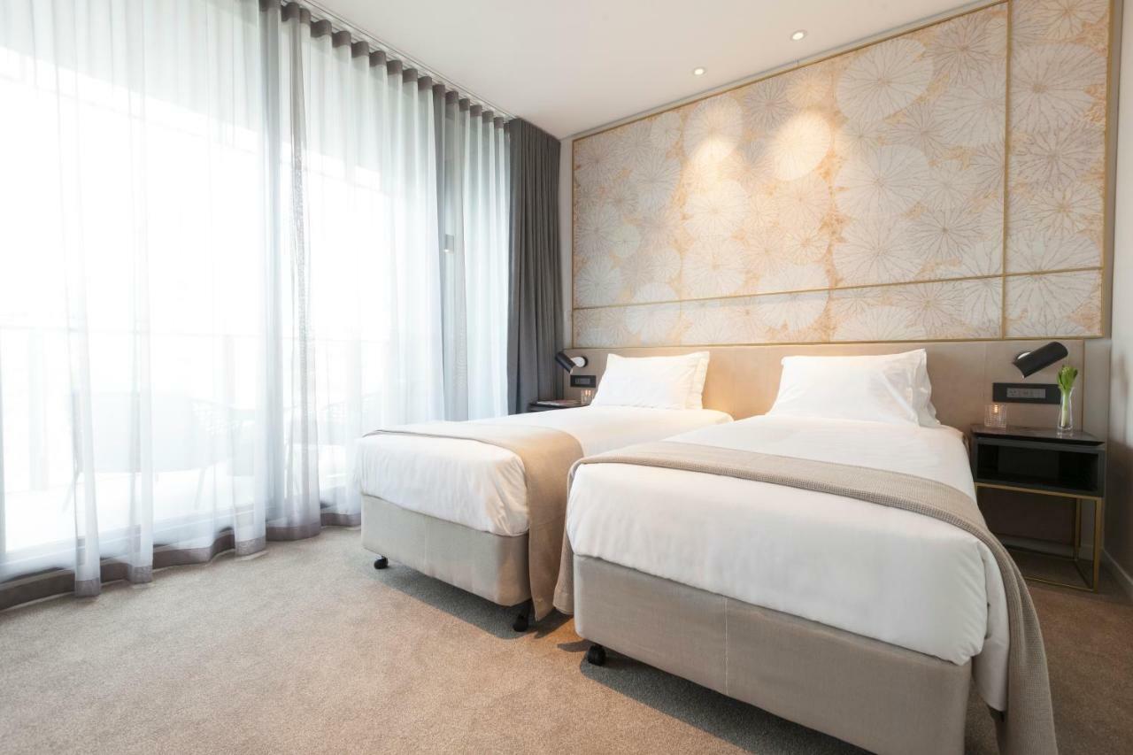 Two-Bedroom Apartment with Balcony - One Bathroom