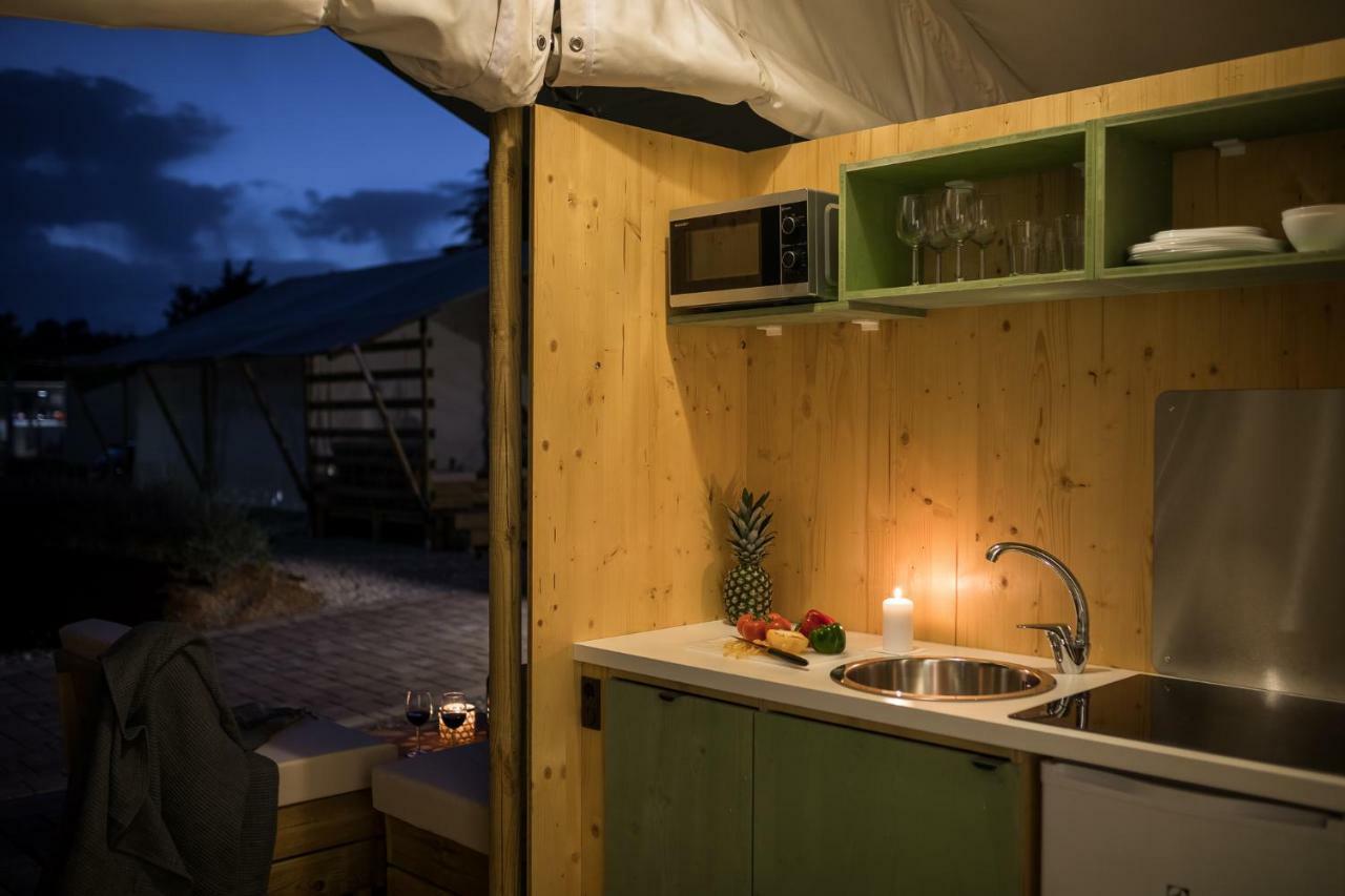 Familietent met 3 Slaapkamers en Terras