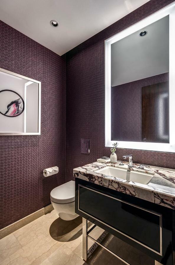 Penthouse Suite