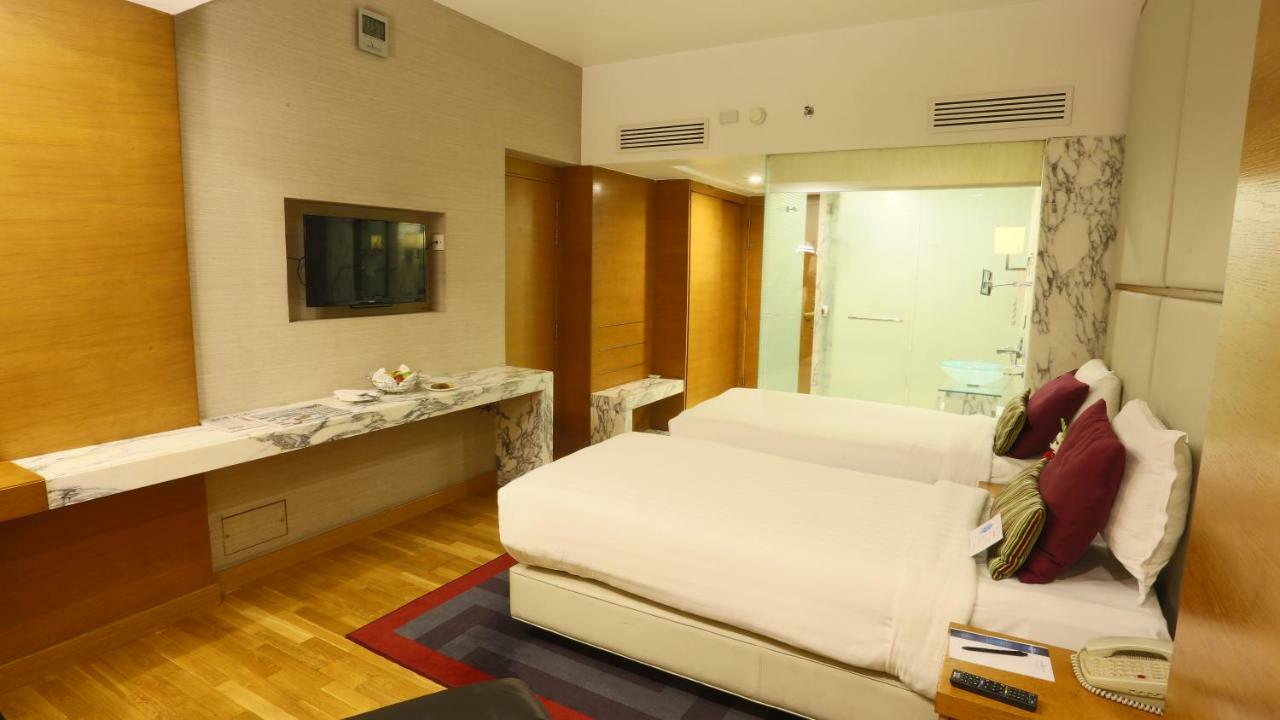 Avari World Traveler Twin Room,831232985:JPEG