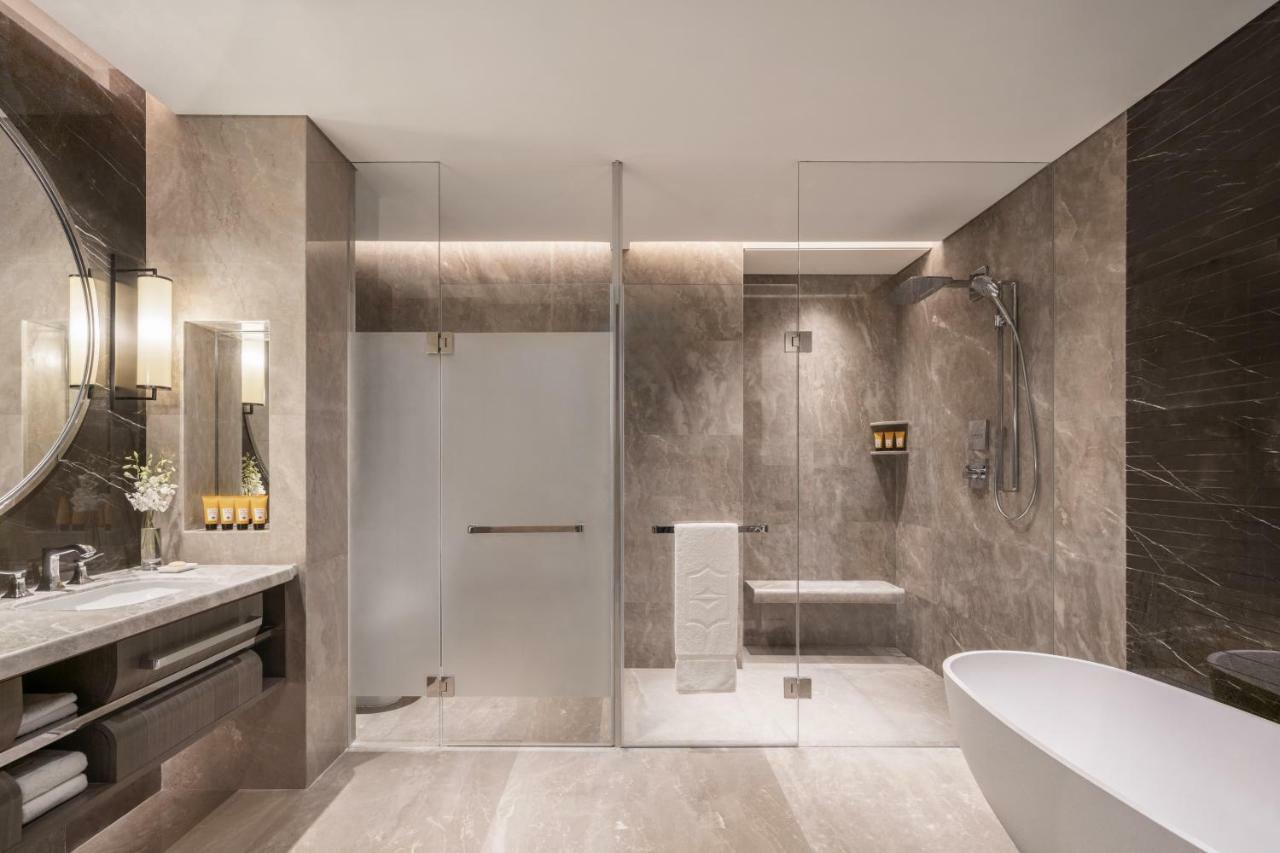 Executive Suite King Room