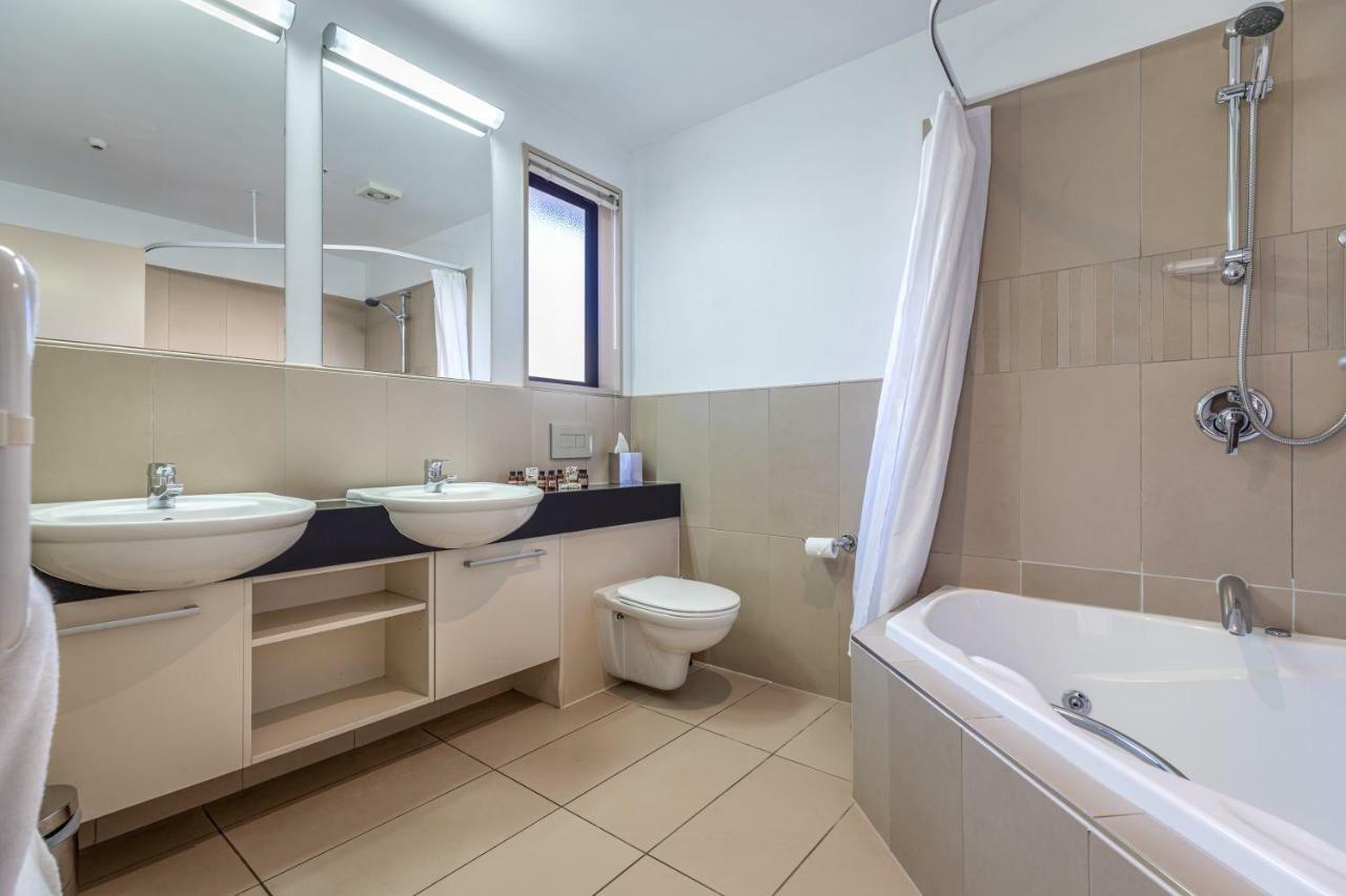 Two-Bedroom Apartment,1221924376:JPEG
