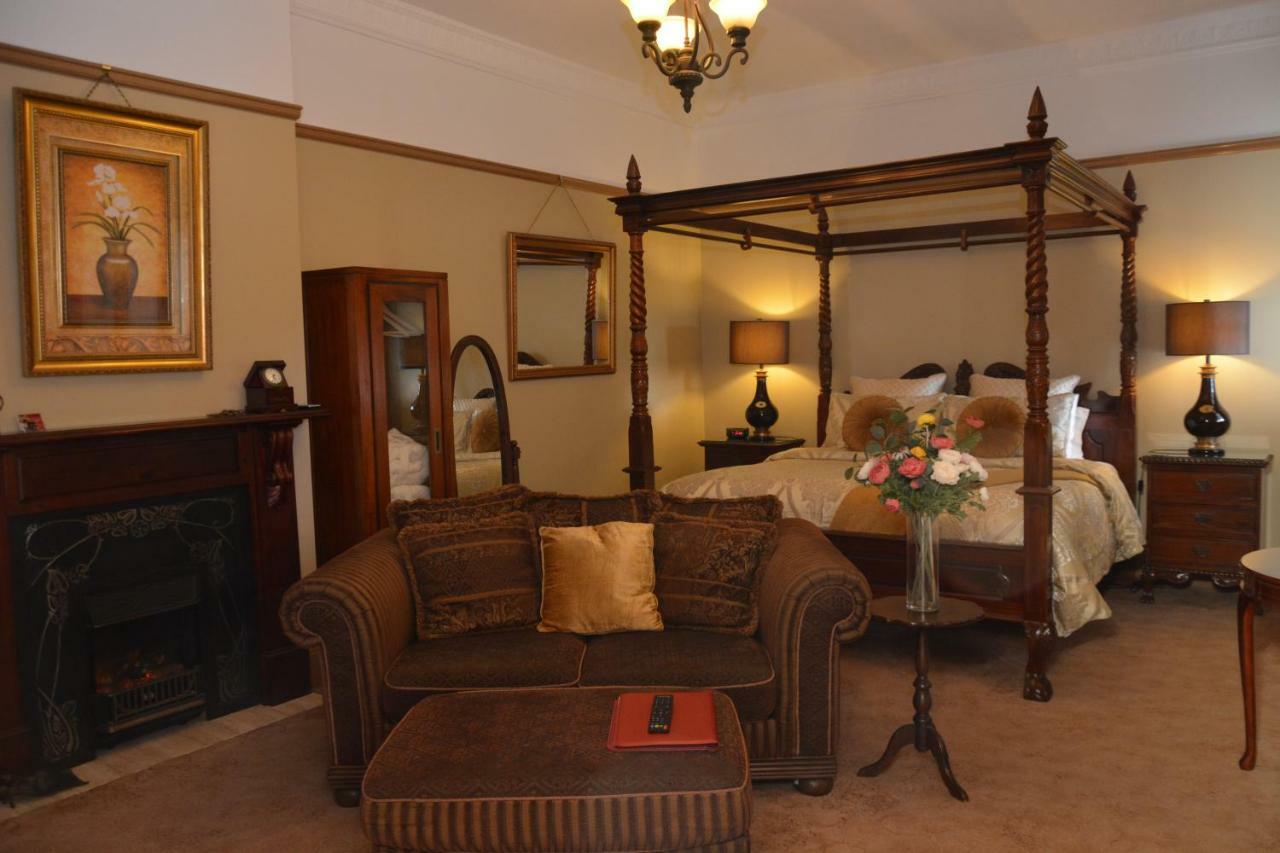 King Suite Spa Bath