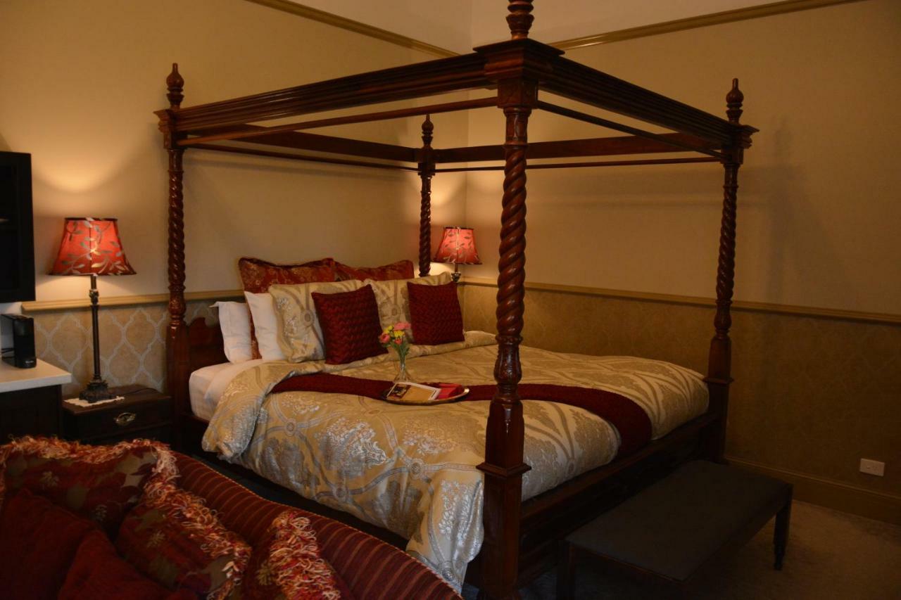 King Suite Spa Bath