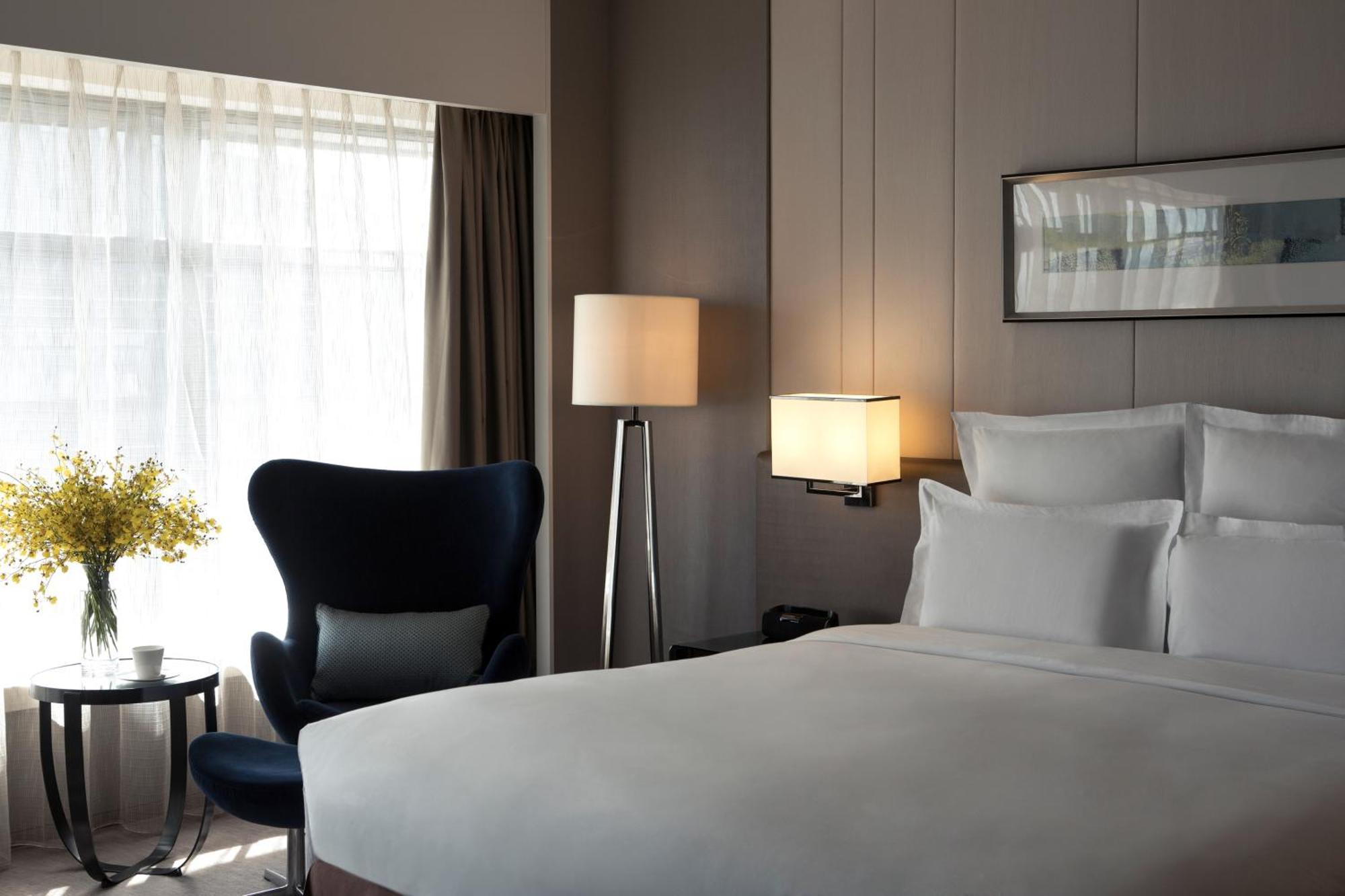 Premium Deluxe King Room