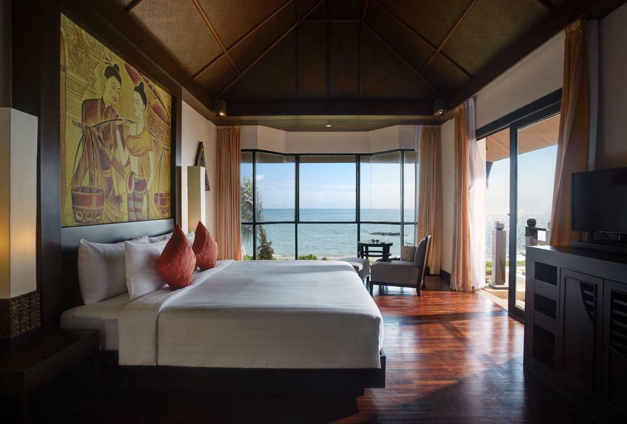 Villa met Zwembad aan het Strand