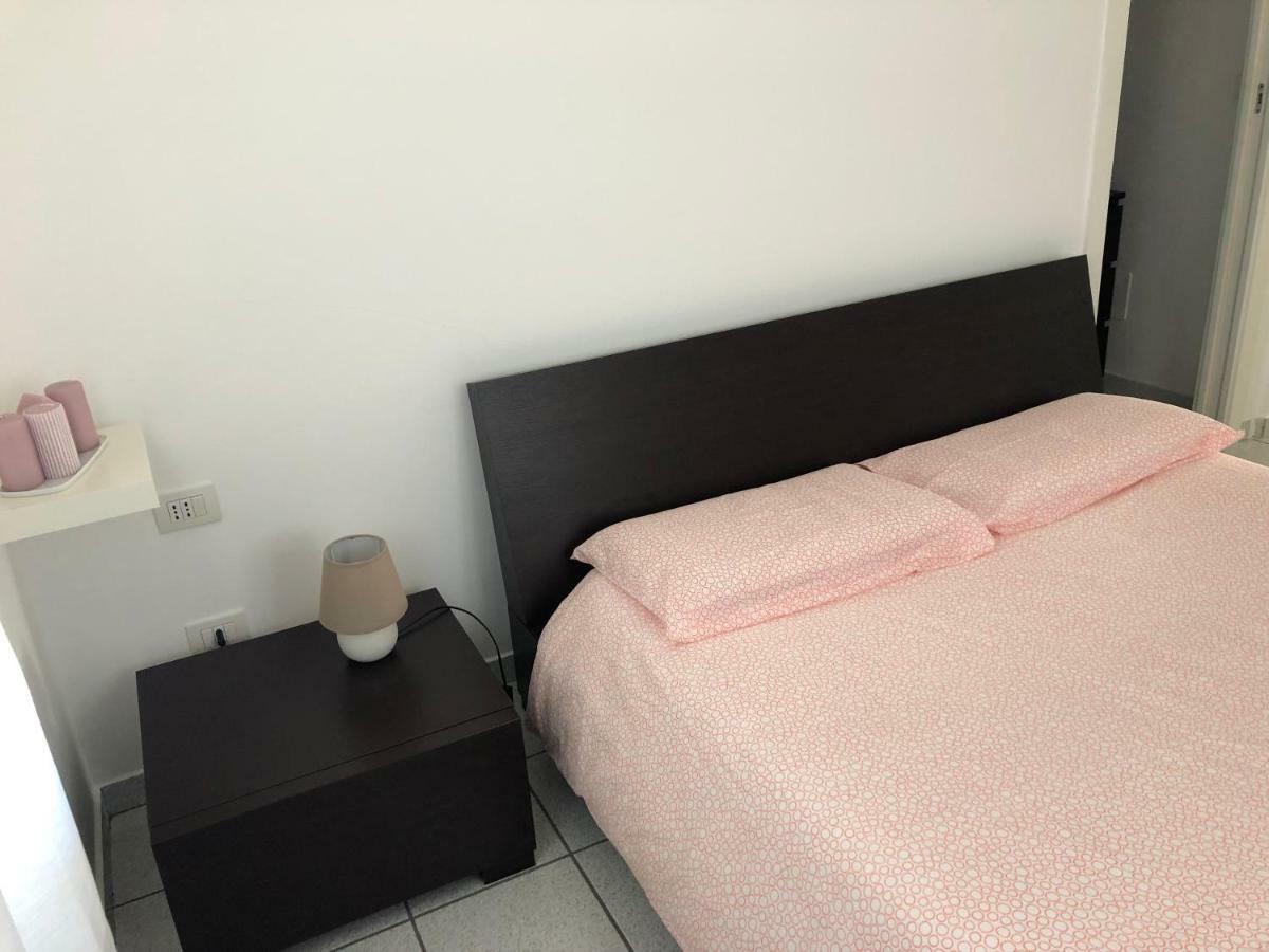 Studio Apartment,1584732935:JPEG