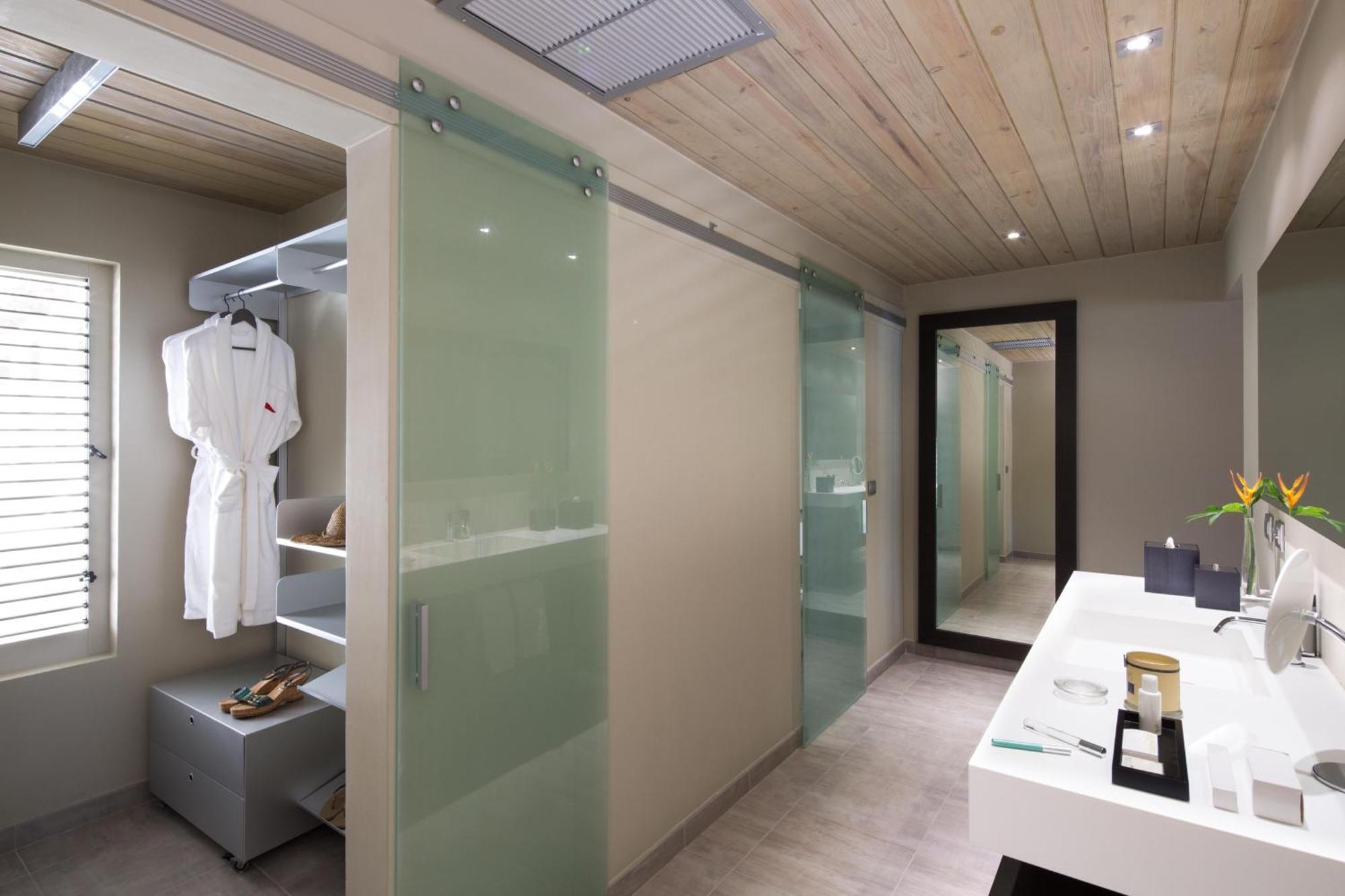 One-Bedroom Deluxe Suite