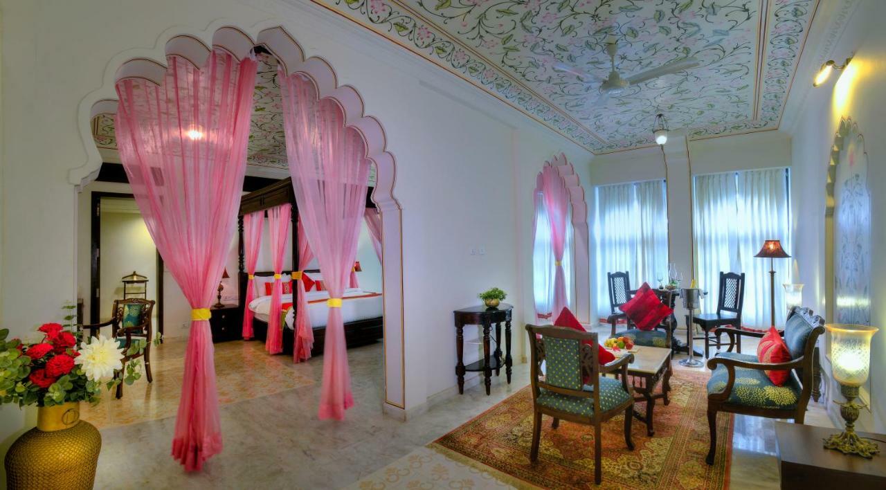 Superior King Suite