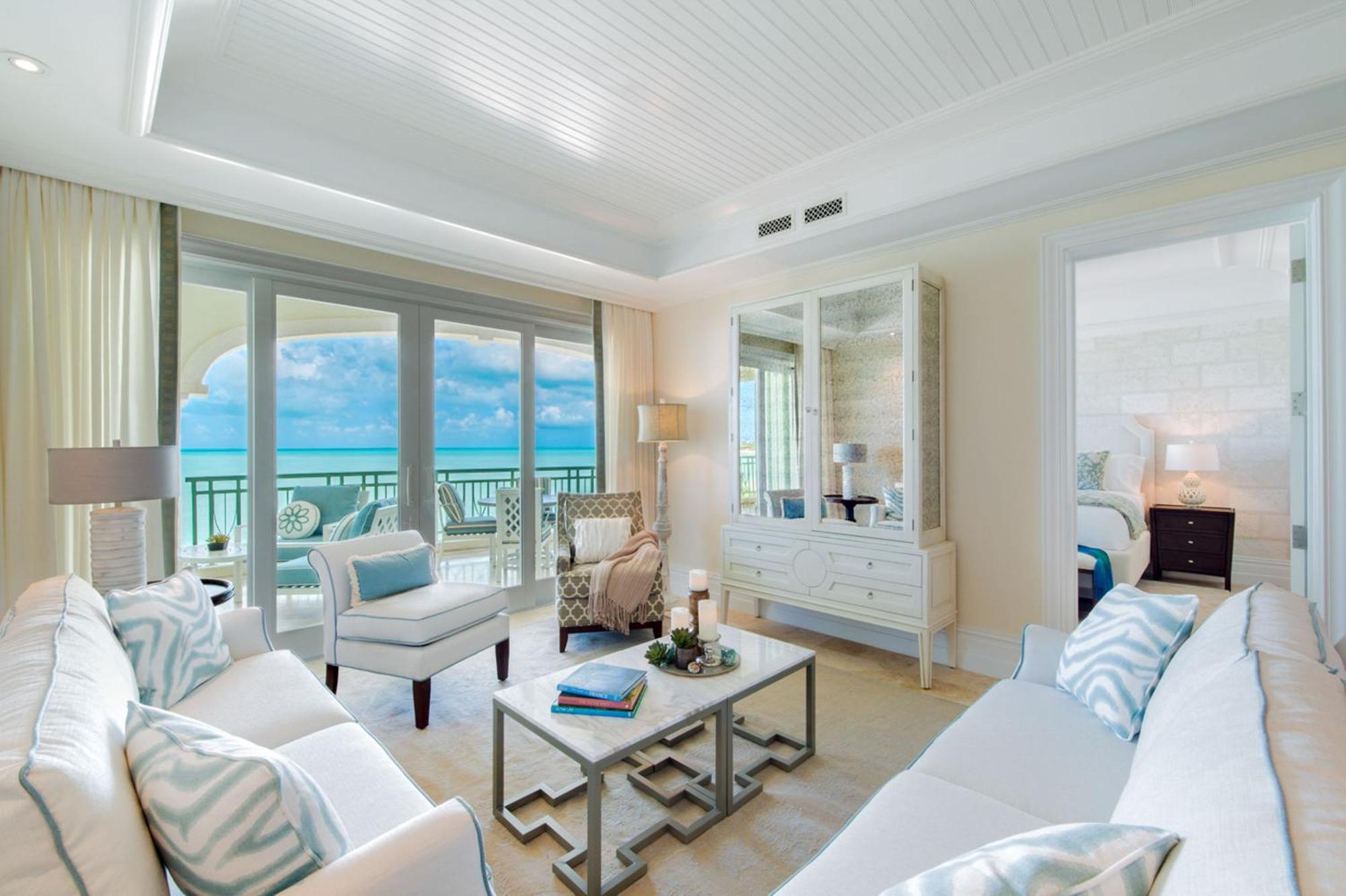 One-Bedroom Oceanfront Study