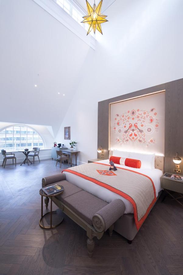 Suite St Olave