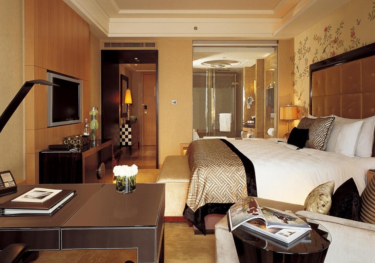 Grand Deluxe King Room