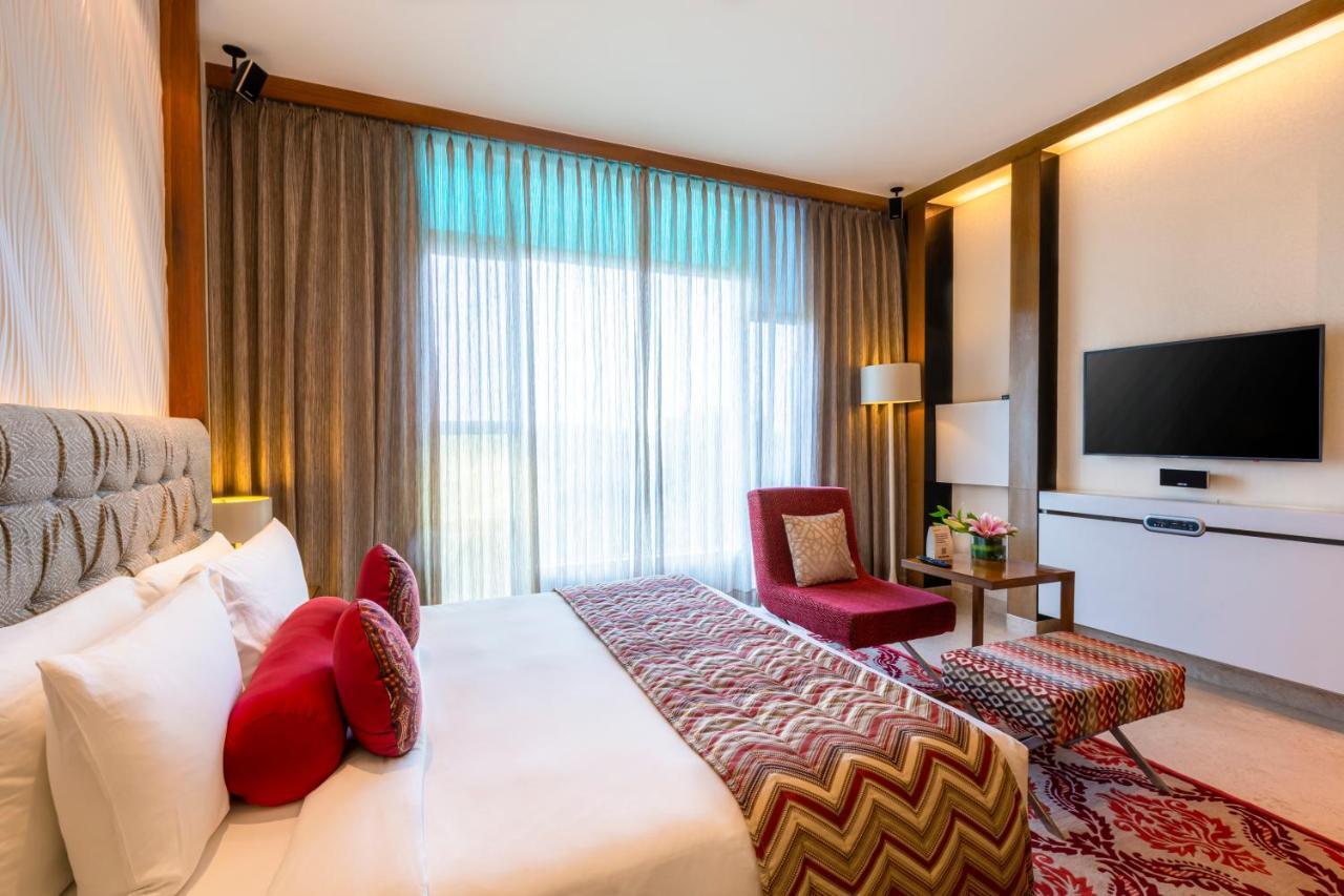Deluxe Room Garden View Queen Bed