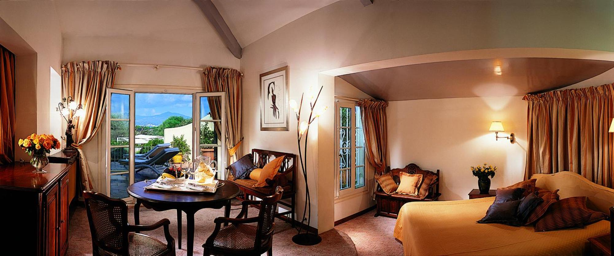 Junior Suite with Sea and Garden View and Private Terrace