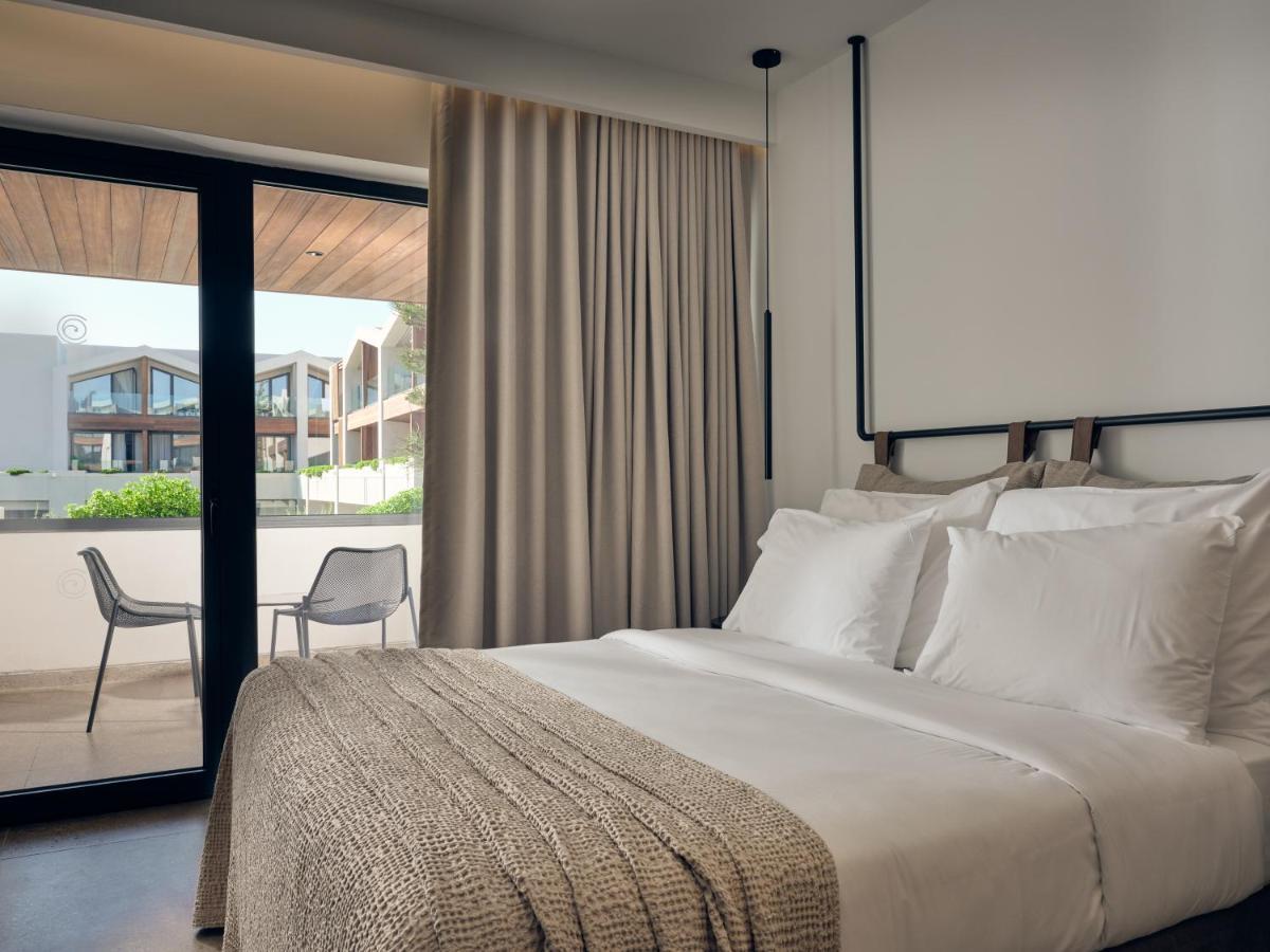 Superior Double or Twin Room,1038345961:JPEG