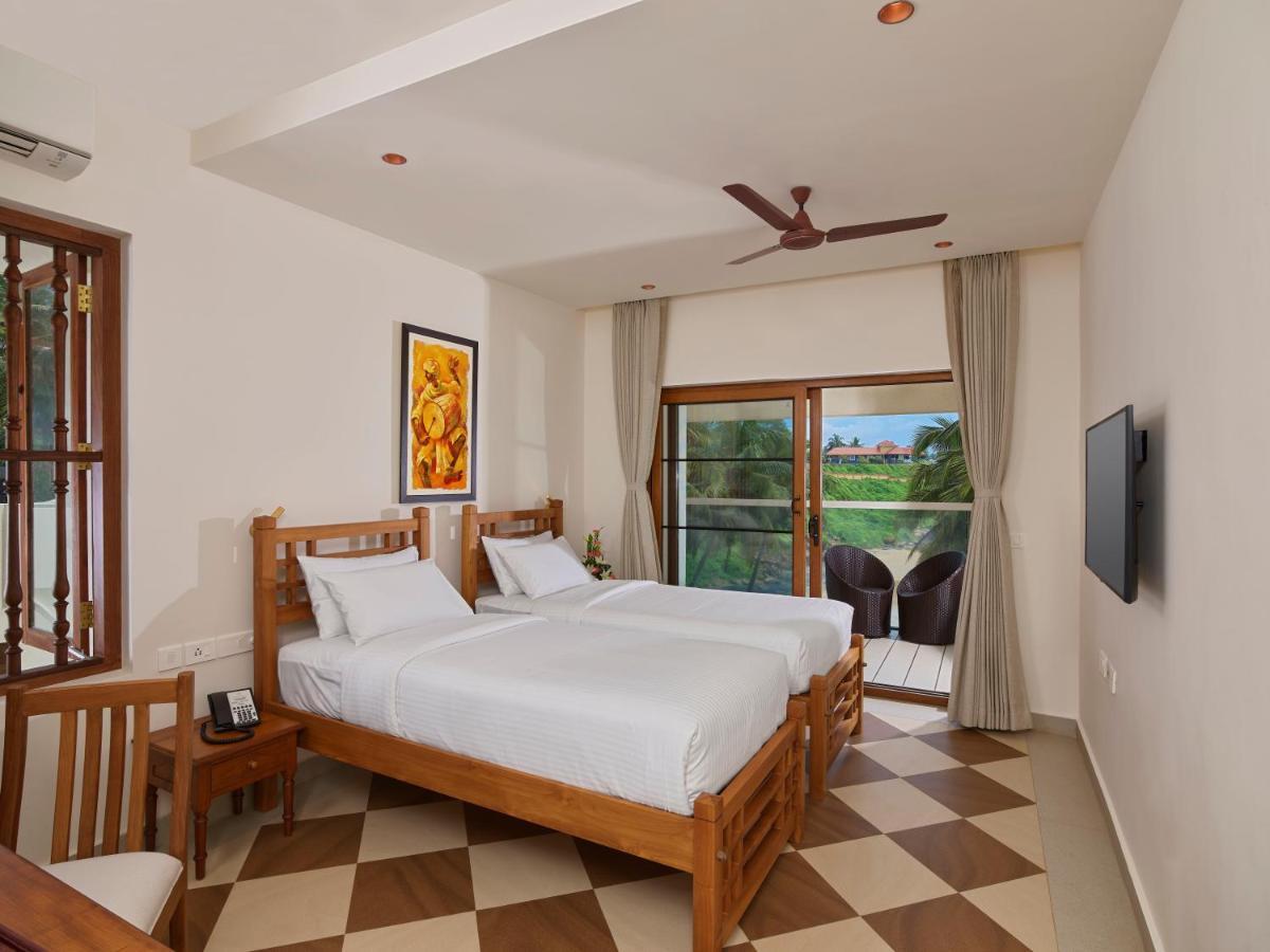 Twin Room with Sea View,955345399:JPEG