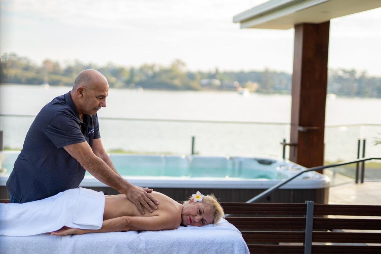 Superior King Room Spa Bath River View