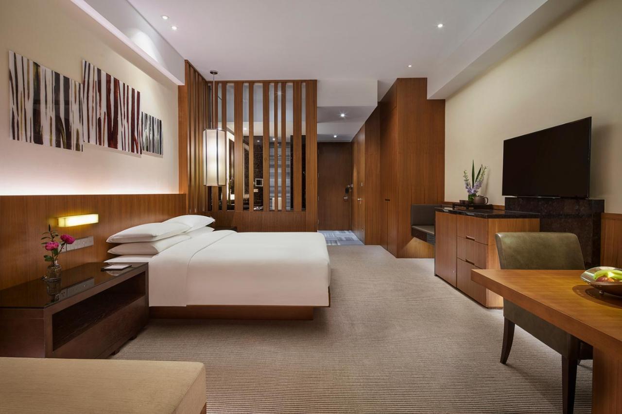 King Room - Club Access