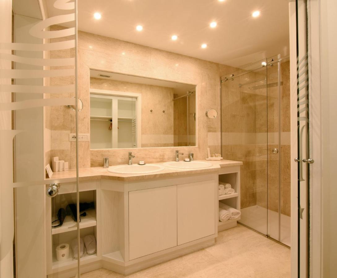 Suite with Pool View,1163364654:JPEG