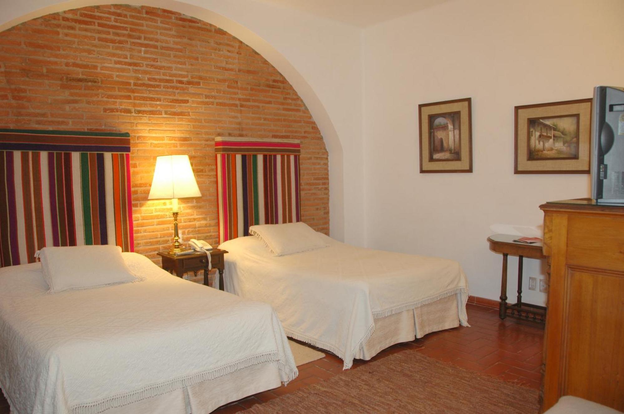 Twin Room,1611085707:JPEG