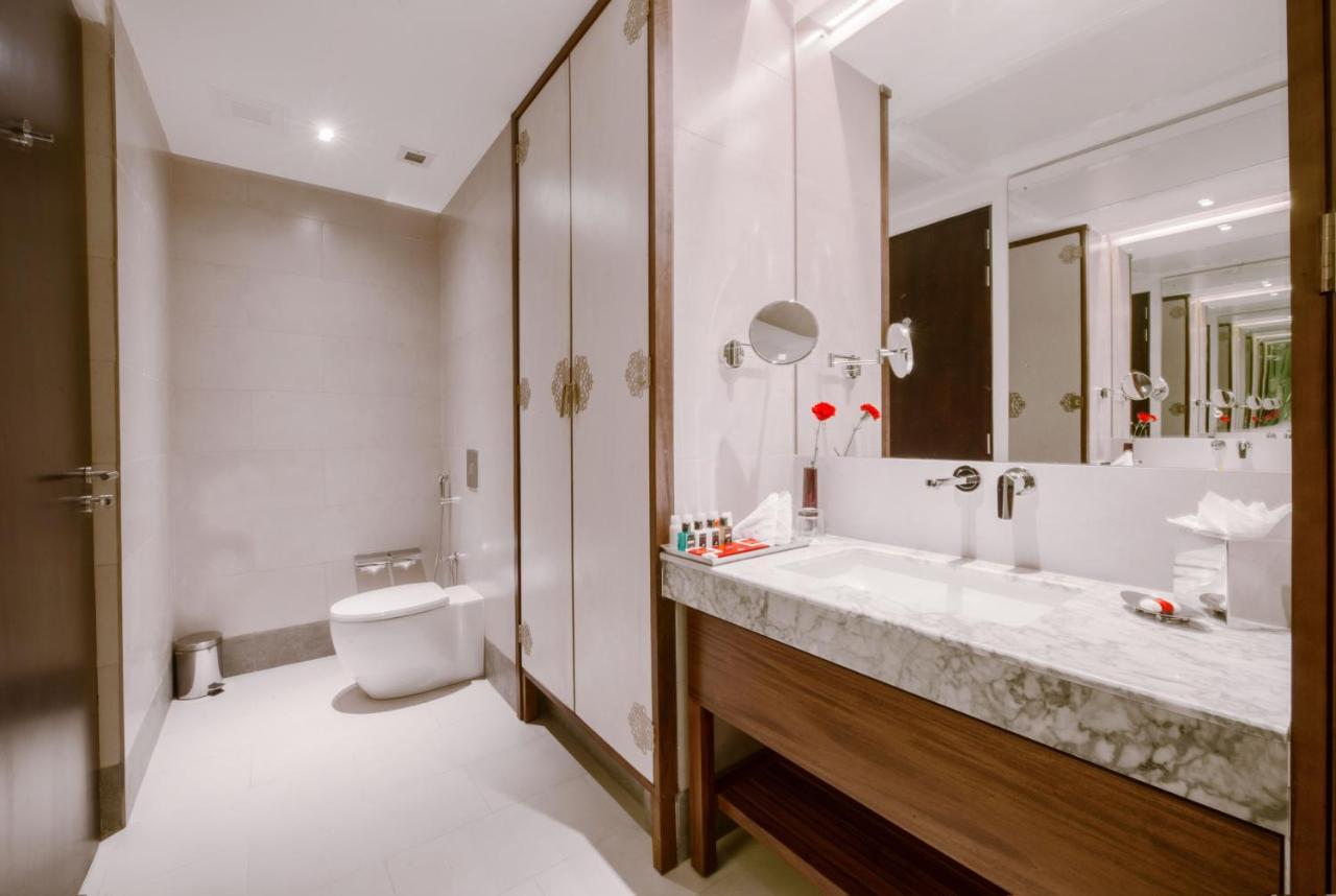 Premium Room King Bed including One Way Airport Transfer