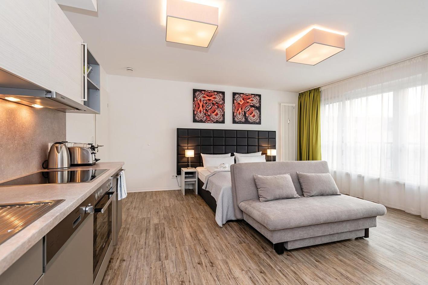 One-Bedroom Apartment,943686562:JPEG